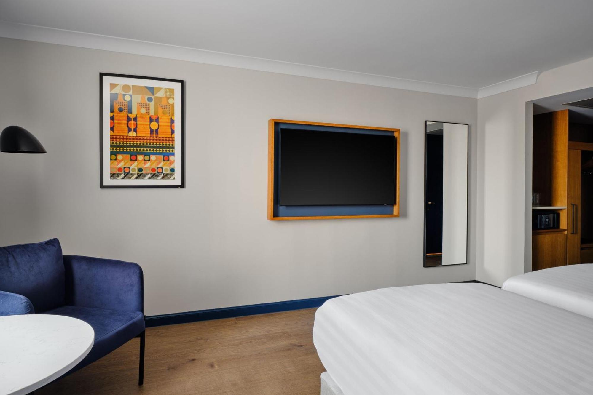Edinburgh Marriott Hotel Holyrood Экстерьер фото
